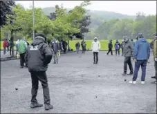  ??  ?? Non, le beau temps n’était pas là, oui, la bonne humeur y était !