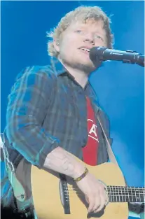  ??  ?? Ed Sheeran. El cantante viene de tocar en Uruguay.