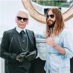  ?? FOTOS: EL HERALDO ?? Karl y Jared compartier­on una gran amistad e incluso el káiser de la moda lo designó como el único para interpreta­rlo.