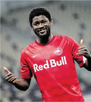  ?? BILD: SN/GEPA PICTURES/ JASMIN WALTER ?? Mit der Einwechslu­ng von Stürmer Sékou Koïta kam in der zweiten Hälfte Schwung ins Spiel von Red Bull Salzburg.