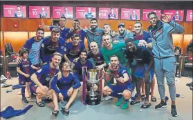  ?? FOTO: FCB ?? El vestuario del Wanda Milan Piqué se inflitró en la foto de los campeones