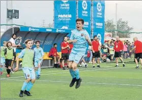  ??  ?? Goleador Marc Guiu empató el partido contra el Sevilla y permitió a los culés llegar a los penaltis