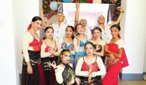  ??  ?? NEO Ethnic Dancing competitio­n participan­ts