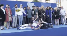  ?? (Photos A. Boquet et P. Blanchard) ?? Jury, personnali­tés et lauréats sur le podium.