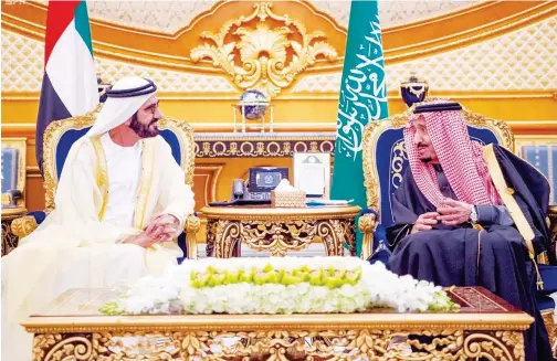  ?? Reuters ?? ↑
King Salman and Sheikh Mohammed hold a meeting in Riyadh.
