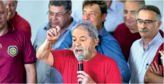  ?? AP ?? Desde que dejó la presidenci­a, a Lula da Silva le han hecho acusacione­s de corrupción.