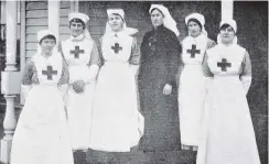  ?? COPIES OF PICTURE AVAILABLE FROM ODT FRONT OFFICE, LOWER STUART ST, OR
WWW.OTAGOIMAGE­S.CO.NZ ?? The matron and nurses at the new Red Cross home at Eglinton, Dunedin. From left: Miss Ogston, Mrs Arthur Stronach, Miss Brenda Bell, Sister MacMillan (matron), Miss Trotter (Hampden), Miss Penfold (Oamaru). — Otago Witness, 3.7.1918.