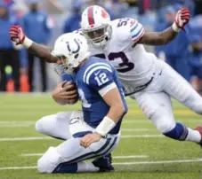  ?? GARY WIEPERT/THE ASSOCIATED PRESS ?? The Bills’ Nigel Bradham zeroes in on Colts’ Andrew Luck on Sunday.