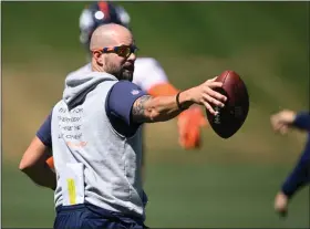  ?? ANDY CROSS — THE DENVER POST ?? Denver Broncos wide receiver coach Zach Azzanni at the UCHeath Center September 01, 2022.