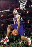  ?? John Mabanglo Agence France-Presse ?? VINCE CARTER was sensationa­l during his years with the Raptors but didn’t win a title.