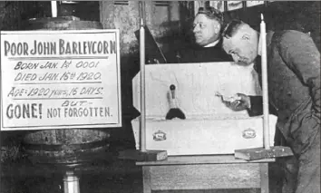  ?? Post-Gazette file ?? Chicago: On Jan. 16, 1920, the United States went legally ‘dry’ as prohibitio­n of alcoholic beverages became effective under the 18th Amendment to the Constituti­on. This is how the day was observed in a Chicago saloon. Prohibitio­n was repealed in 1933.