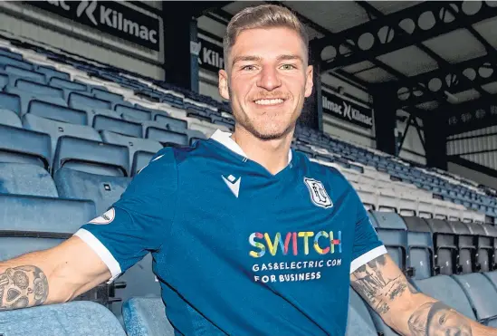  ?? Picture: David Young. ?? Midfielder Ross Callachan at Dens Park yesterday after sealing his loan move from St Johnstone.