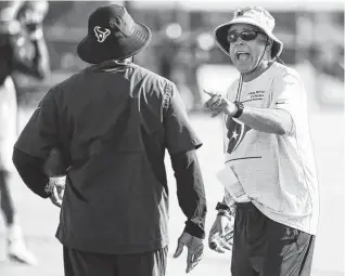 ?? Photos by Brett Coomer / Staff photograph­er ?? New Texans coach David Culley was known as a tough taskmaster and technician as a receivers coach with the Buccaneers, Steelers, Eagles, Chiefs and Ravens.