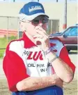  ?? SUPPLIED ?? A 100-lap memorial race at Merrittvil­le Speedway Monday will honour the memory of Bob St. Amand Sr.