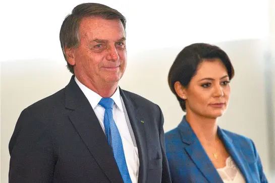  ?? MARCELO CAMARGO/AGÊNCIA BRASIL ?? Ex-presidente e a esposa Michelle são suspeitos de contraband­ear joias para o Brasil