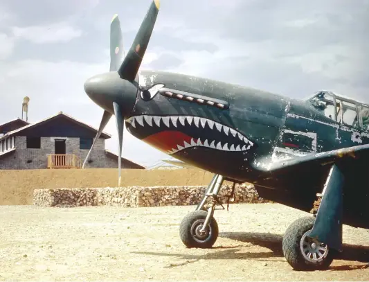  ??  ?? A 26th FS early-production P-51B sits in a protected revetment at Kunming, China, in the summer of 1944. (Photo courtesy of Stan Piet)