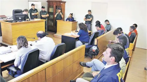  ?? FOTO: FISCALIA REGIONAL DE ATACAMA ?? El jueves formalizar­on a 12 personas por presuntos delitos sexuales contra menores.