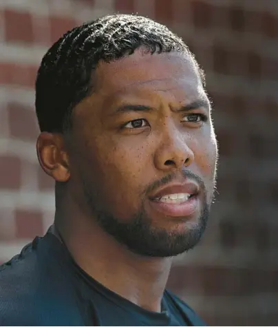  ?? KENNETH K. LAM/BALTIMORE SUN ?? A Baltimore native in a football-focused family, Kyle Fuller was a Ravens fan as he grew up and excelled at Mount Saint Joseph. Now he’s playing for his hometown team.