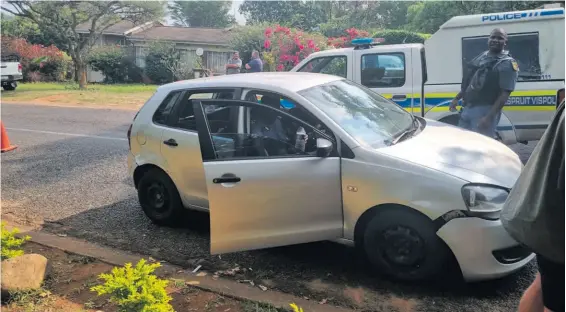  ?? ?? The silver VW Polo that locals suspect to have been involved in crimes in the Steiltes area. > Photo: Securicon Lowveld