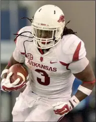  ?? NWA Democrat- Gazette/ BEN GOFF ?? Arkansas hopes Alex Collins and the rest of the team’s running backs can provide more production in the fourth quarter this season, particular­ly in SEC games.