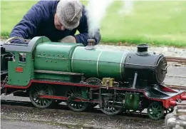  ?? HUGH DOUGHERTY ?? Above: Attention for Margaret between runs. This Strathaven stalwart is in fine fettle after spending 75 years pulling passengers.