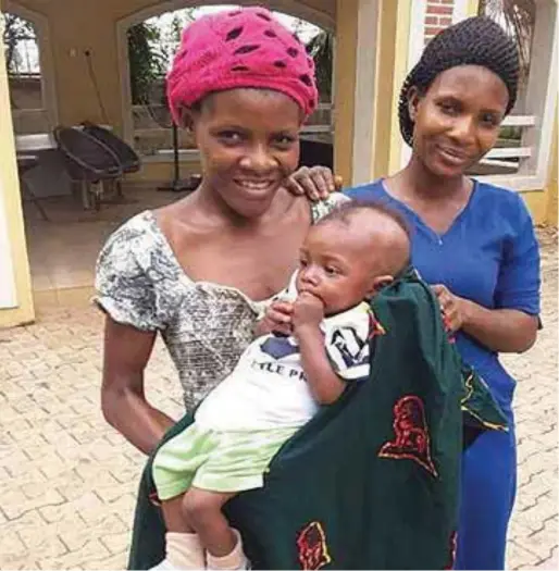  ??  ?? Emmanuel and his mother after the former's operation