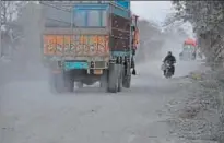  ?? HT PHOTO ?? The 40km Tadi GhatBara Road (TB Road) in Ghazipur connects Uttar Pradesh with Bihar and is in desperate need of repair.