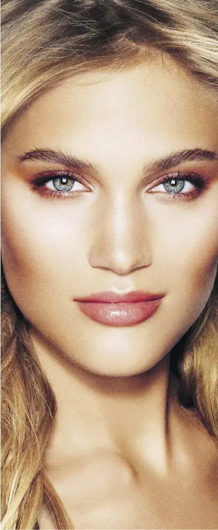  ?? CHARLOTTE TILBURY ?? Consider your skin, eyes and lips for a look that will have you lighting up your NYE party.