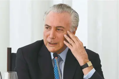  ??  ?? Questões feitas a Temer fazem parte do inquérito sobre o esquema de corrupção no Porto de Santos