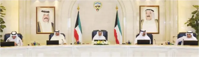  ??  ?? KUWAIT: His Highness the Prime Minister Sheikh Jaber Al-Mubarak Al-Hamad Al-Sabah presides the Cabinet weekly meeting yesterday.