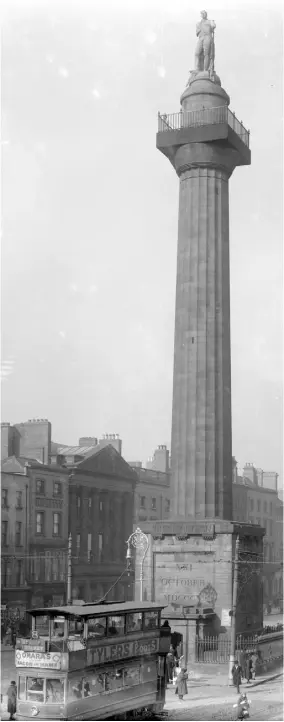  ??  ?? BYGONE ERA: Fascinatin­g pictures of the Capital in Dublin Since 1922