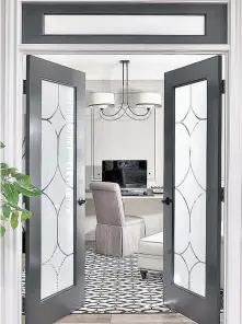  ?? Miro Dvorscak ?? If you work from home while others are there, try to use a space with doors that can shut the noise away. This is the entrance to the home office of Carla Aston of Aston Design Studio.