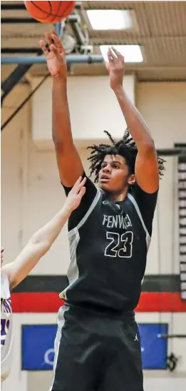  ?? KIRSTEN STICKNEY/ SUN- TIMES ?? With the When Sides Collide Shootout canceled, a showdown between Rolling Meadows’ Max Christie ( left) and Fenwick’s Bryce Hopkins is off.