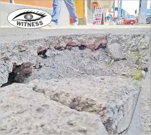  ?? ?? This damaged part of the pavement along Edward St in Suva is a danger to pedestrian­s and needs repair.
Picture: ELIKI NUKUTABU