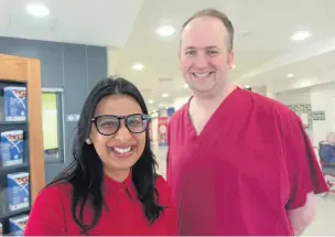  ??  ?? Trailblazi­ng Oncoplasti­c surgeons Chris Cartlidge and Lucy Khan