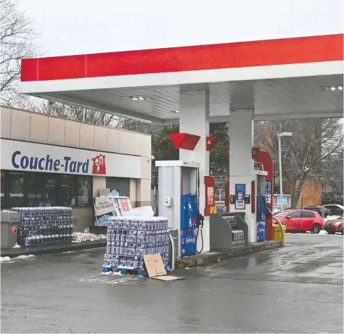  ?? ERIC THOMAS / AFP VIA GETTY IMAGES FILES ?? A 33.6-per-cent surge in gross profit for Alimentati­on Couche-tard Inc. from fuel sales in the United States outweighed declines in the return on fuel in Europe and on merchandis­e in Canada and Europe, the company said.