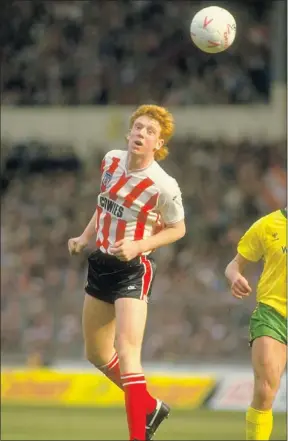  ?? — DAVID CANNON/ALLSPORT FILES ?? David Corner is shown in 1985, when a play during the League Cup final haunted him the rest of his career.