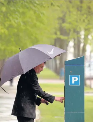  ??  ?? Thousands of pounds have been collected by parking machines that don’t give change