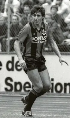  ?? Foto: imago ?? Lang ist es her: Im Mai 1984 spielte Martin Trieb für Eintracht Frankfurt. Damals waren die meisten Bilder noch schwarz-weiß.