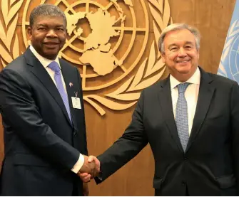  ?? FRANCISCO BERNARDO | EDIÇÕES NOVEMBRO ?? João Lourenço e António Guterres durante um encontro na sede da ONU em Nova Iorque