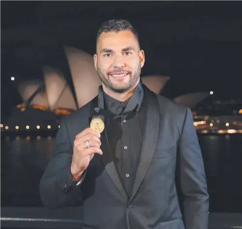  ?? Picture: BRETT COSTELLO ?? Ken Stephen Medal Ryan James during the 2018 Dally M Awards in Sydney.