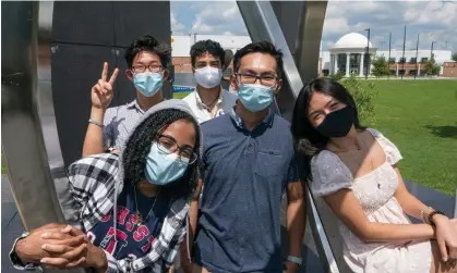  ?? Photograph: J Scott Applewhite/AP ?? Rising seniors at the Thomas Jefferson high school for science and technology gather on the campus in Alexandria, Virginia, in August 2020.