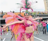  ?? FOTO: ADN ?? Los desfiles de la Feria se mueven en un tramo de 1,5 a tres kilómetros en la autopista Sur de Cali.