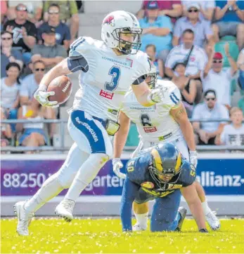  ?? ARCHIVFOTO: FLORIAN WOLF ?? Ein Start in der German Football League Süd kommt für die Ravensburg Razorbacks (Michael Mayer) nur mit Zuschauern infrage.