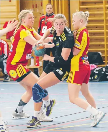  ?? FOTO: PETER RODMAR ?? SEXTON. På säsongens 19 matcher har AIK vunnit 16 och ligger etta. Tre omgångar återstår av Division 1 norra.