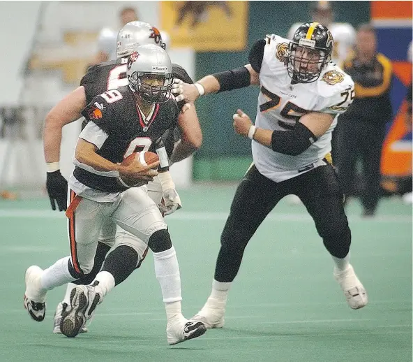  ??  ?? Former CFL defensive lineman Tom Hipsz, right, believes he suffered at least two concussion­s while playing with the Montreal Alouettes that may not have been properly diagnosed and says reading about CTE scares the ‘living daylights’ out of him. MARK...