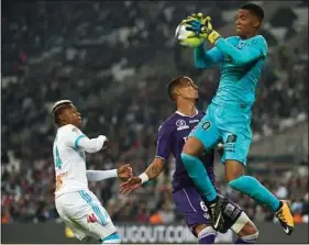  ??  ?? Alban Lafont devrait rester titulaire, au grand dam de Mauro Goicoechea.