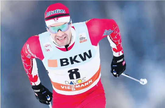  ?? GIAN EHRENZELLE­R/THE CANADIAN PRESS FILES ?? Alex Harvey, seen during a qualificat­ion run last week in Davos, Switzerlan­d, placed ninth in a World Cup cross-country classic-ski pursuit race Sunday in Toblach, Italy. The 29-year-old native of St-Ferreol-les-Neiges, Que., says he’s happy to know he...