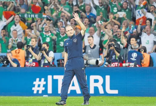  ?? AFP ?? Martin O’Neill: impulsiv, begeistert – und mit Irland auch erfolgreic­h.