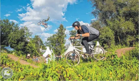  ?? FOTO: PRIVAT ?? Biberacher BMX-Sportler wollen einen Pumptrack auf dem Vereinsgel­ände in der Leipzigstr­aße bauen, damit sie künftig bei jedem Wetter fahren können.